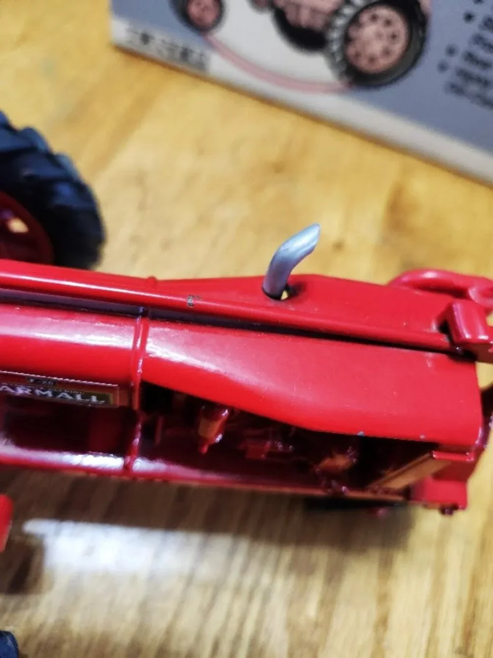 Ertl McCormick-Deering Farmall F-20 Tractor 1/16 scale Die Cast Metal